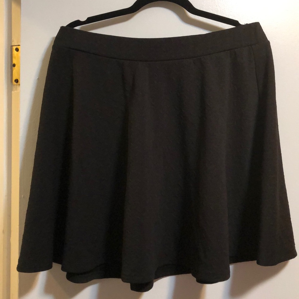 Black fun short skirt